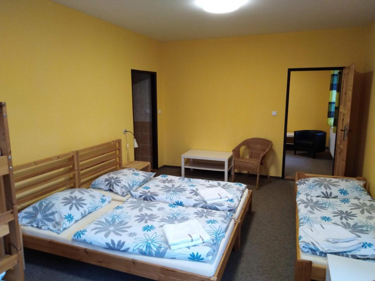 Penzion Sněženka Jiretin pod Bukovou Esterno foto