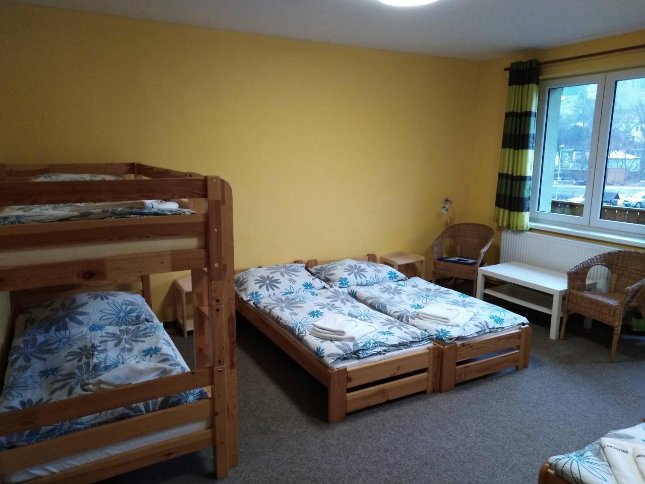 Penzion Sněženka Jiretin pod Bukovou Esterno foto