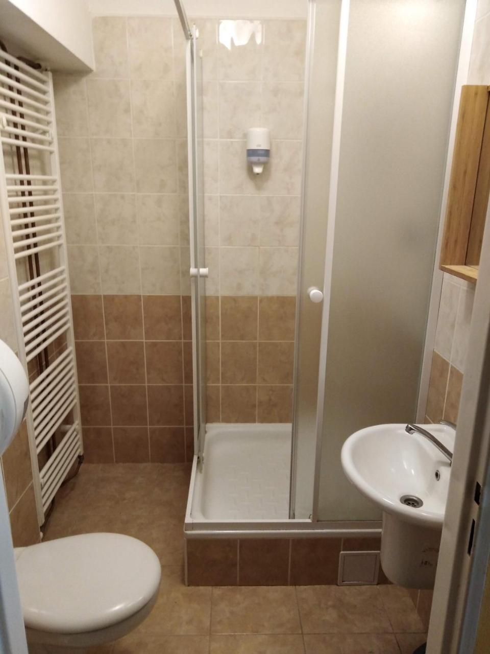 Penzion Sněženka Jiretin pod Bukovou Esterno foto