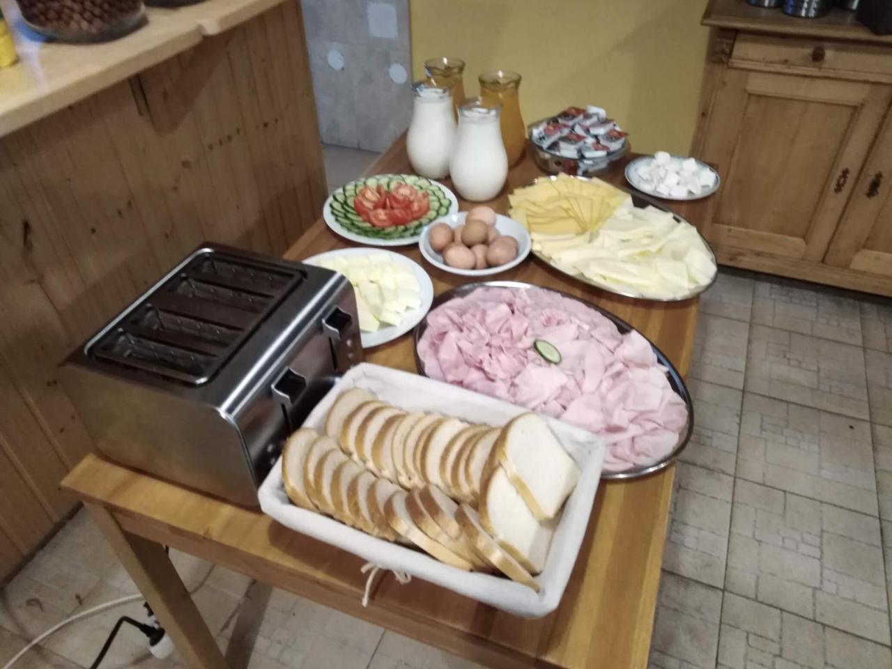 Penzion Sněženka Jiretin pod Bukovou Esterno foto