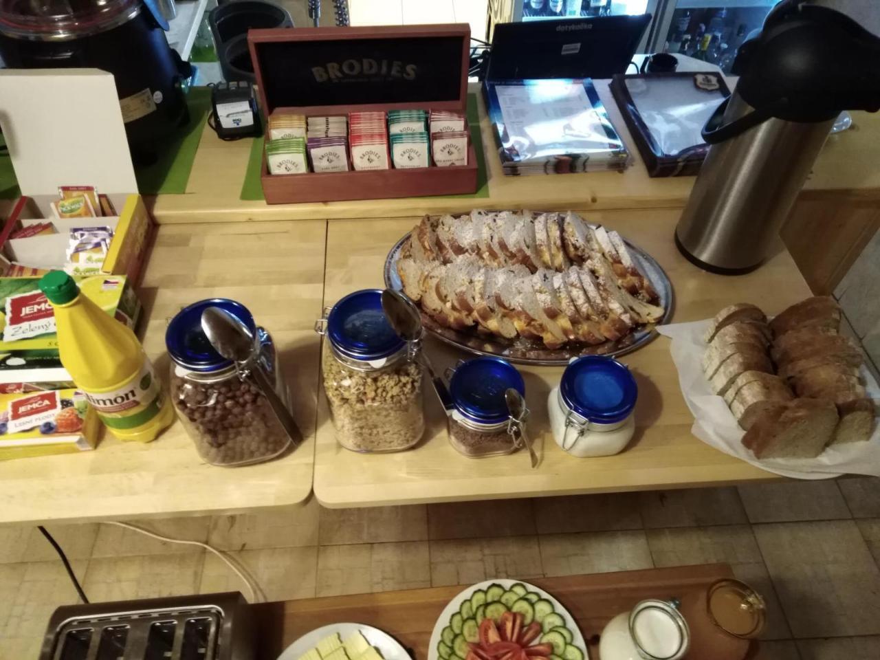 Penzion Sněženka Jiretin pod Bukovou Esterno foto
