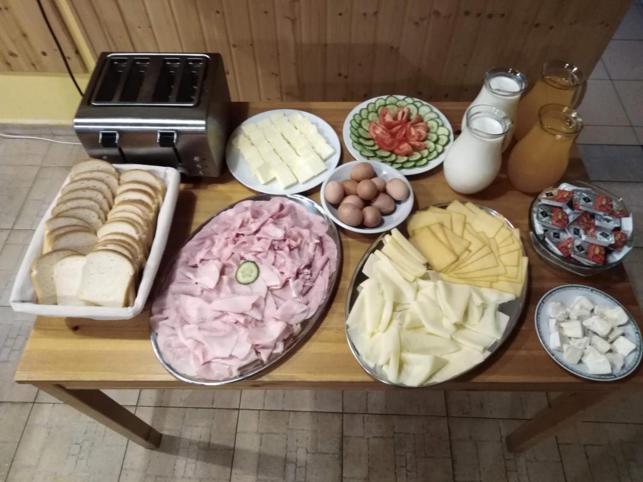 Penzion Sněženka Jiretin pod Bukovou Esterno foto
